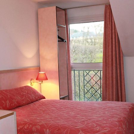 Hotel Le Village Gif-sur-Yvette Esterno foto